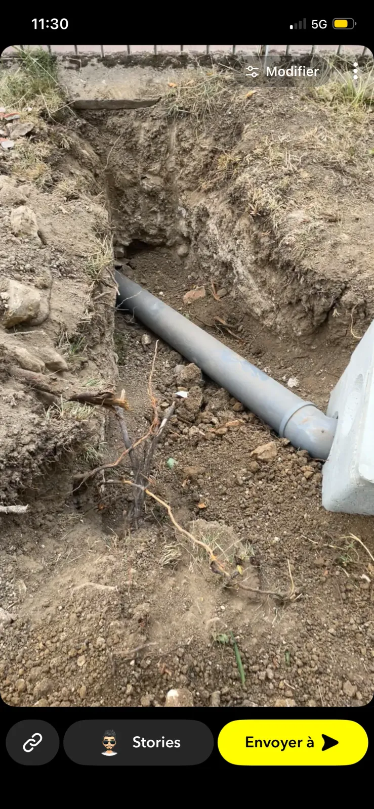 Canalisation d'évacuation des eaux pluviales en tranchée en Essonne